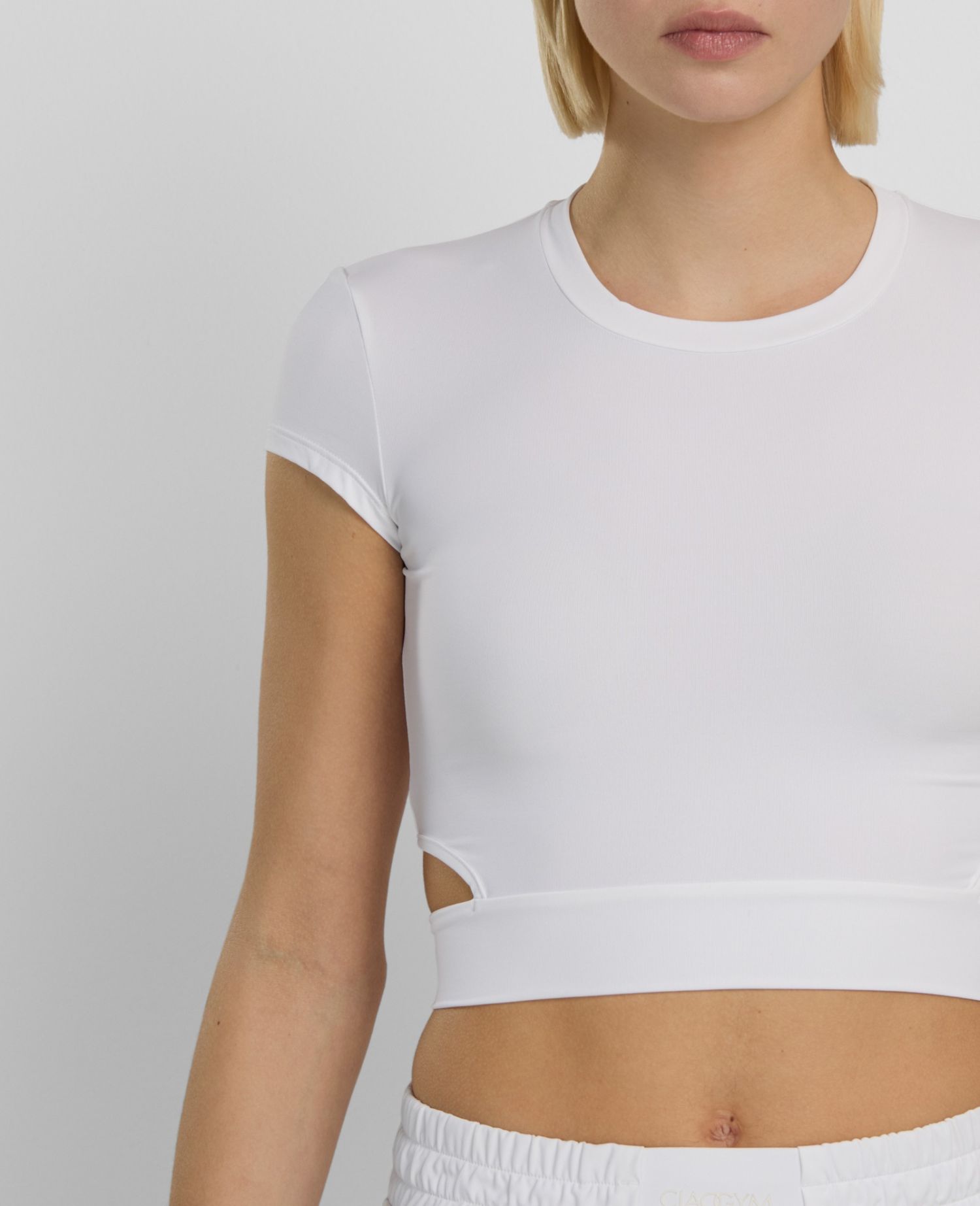 main product photo Essential Crop T-Shirt Bianco