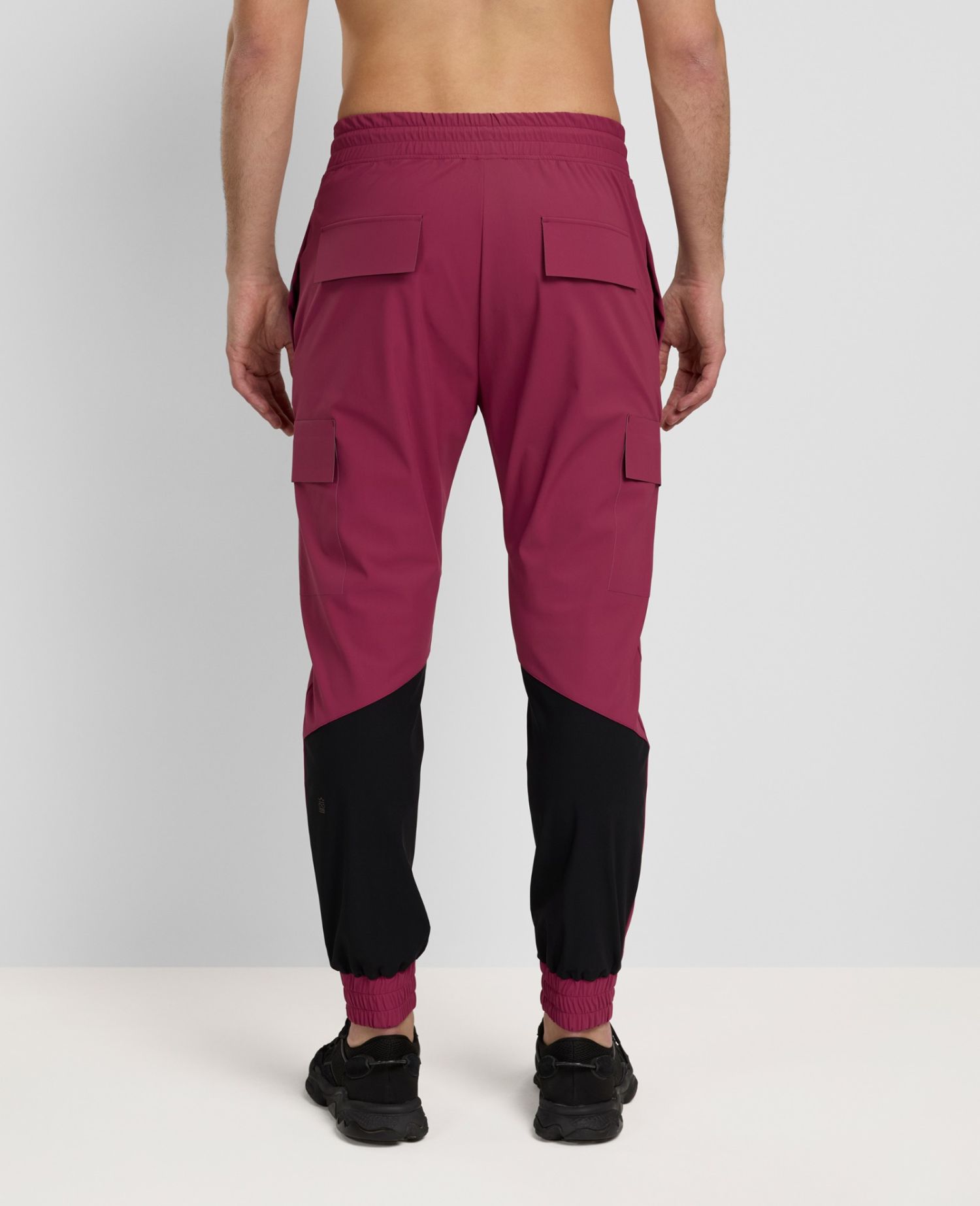 main product photo Essential Trousers Bordeaux