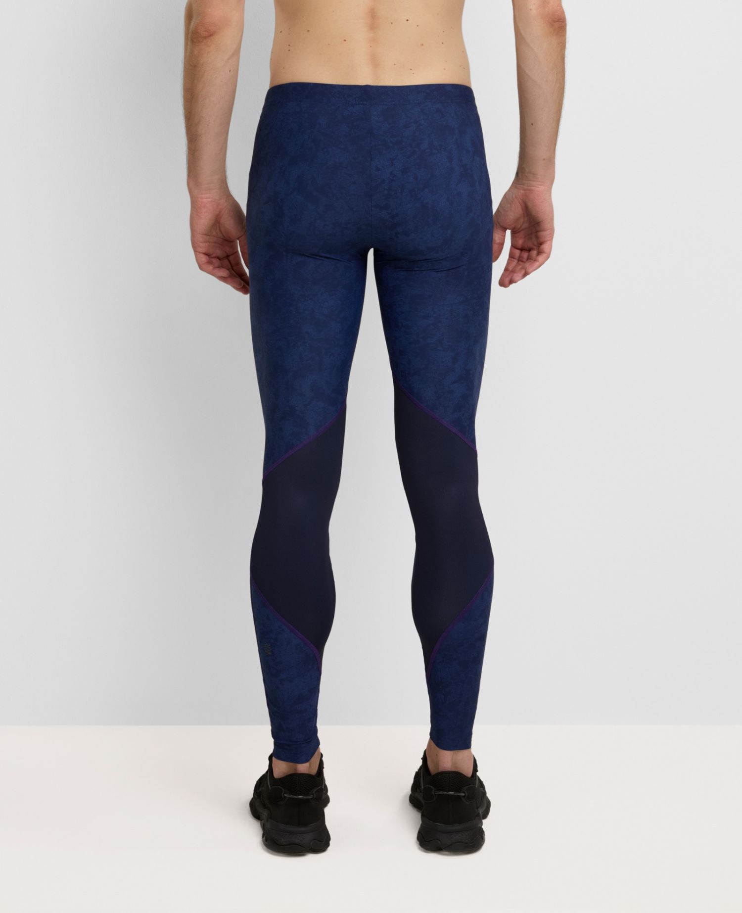 main product photo Training Tights Blu