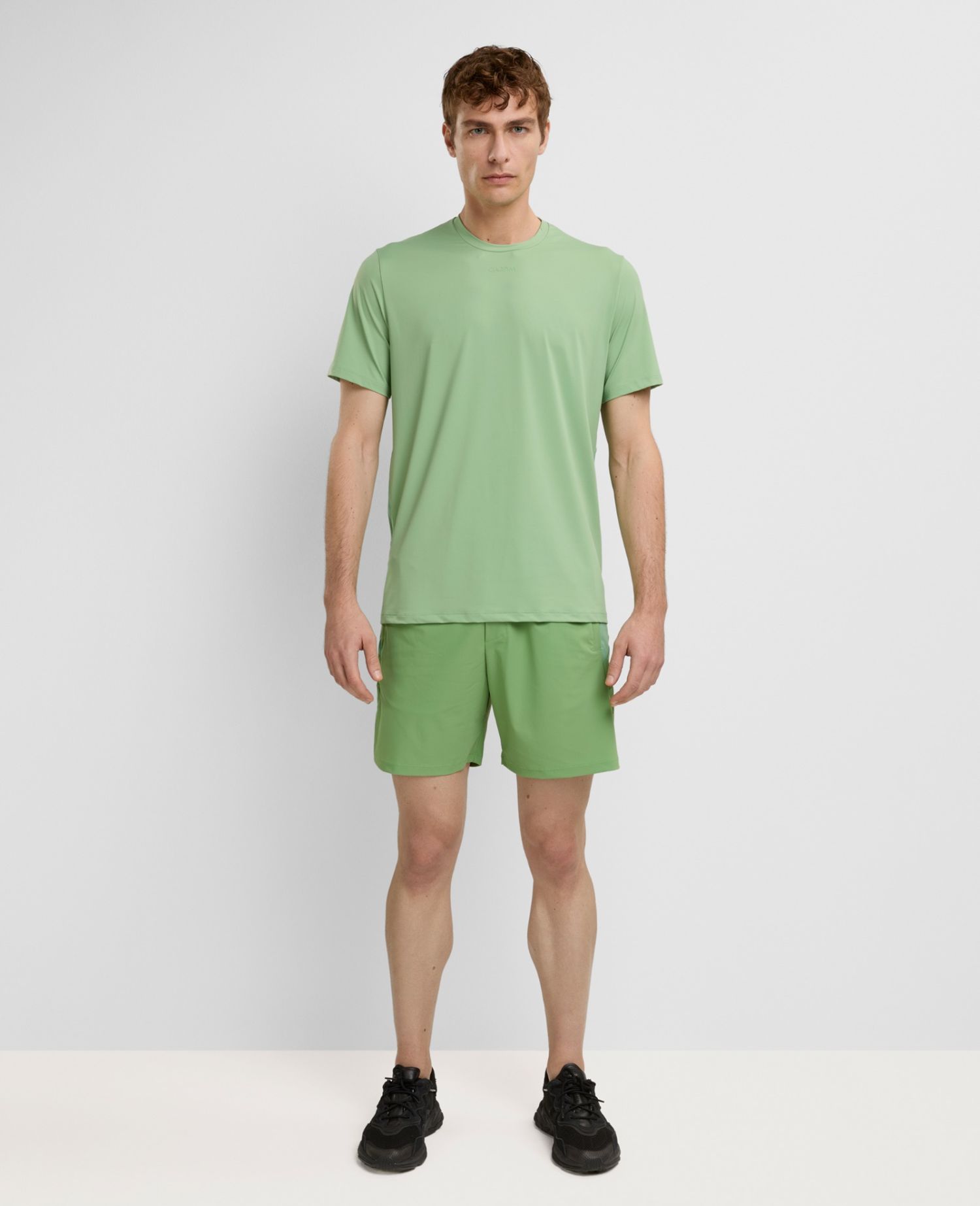 main product photo Training T-Shirt Green