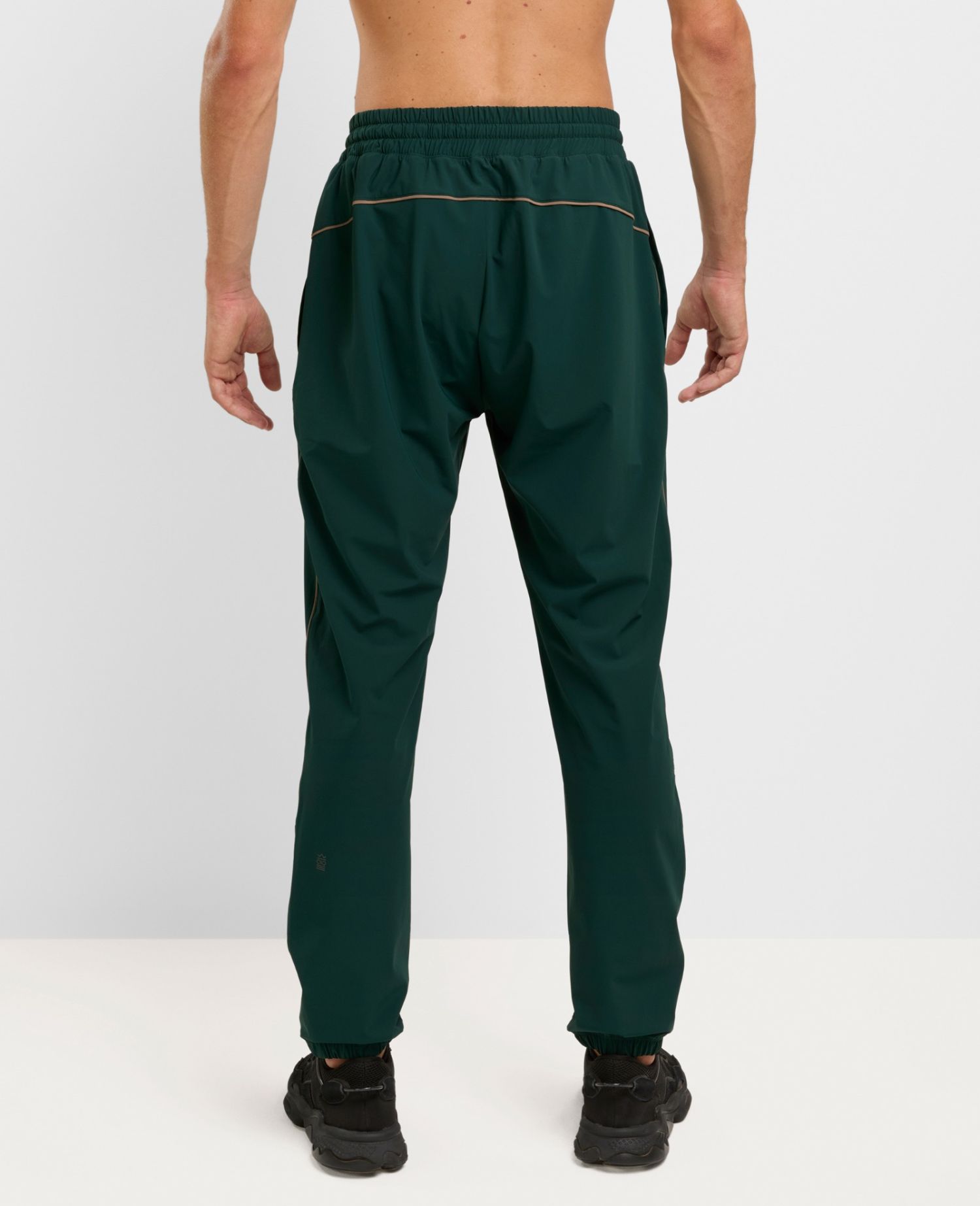 main product photo Energy Joggers Green