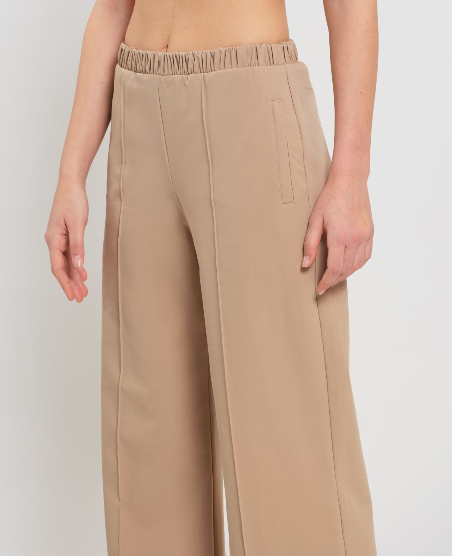 main product photo Wide-leg Joggers Beige