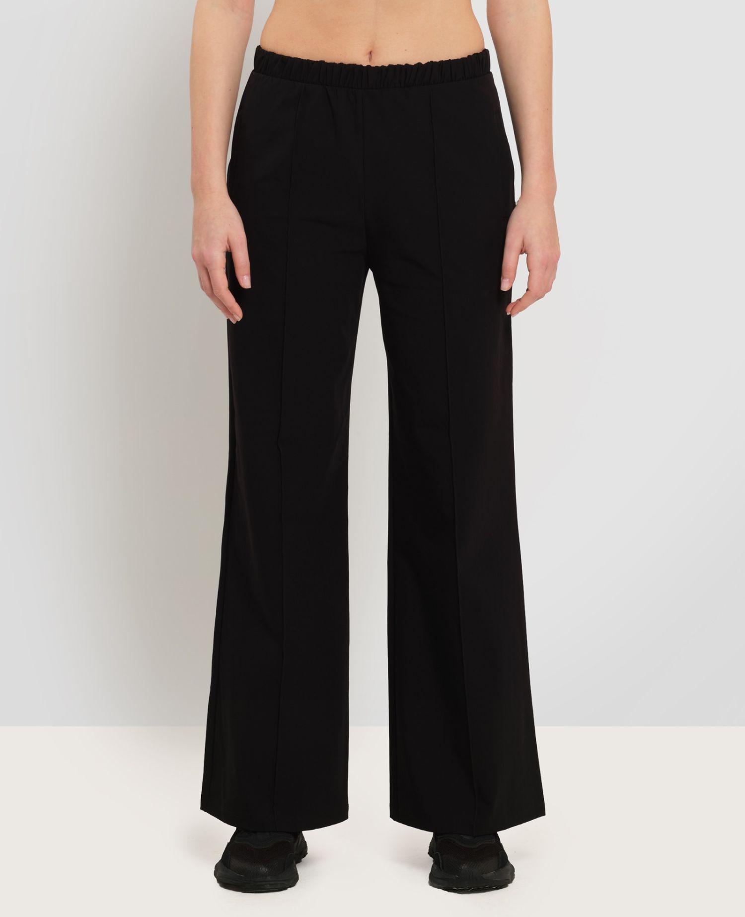 Wide-leg Joggers Black