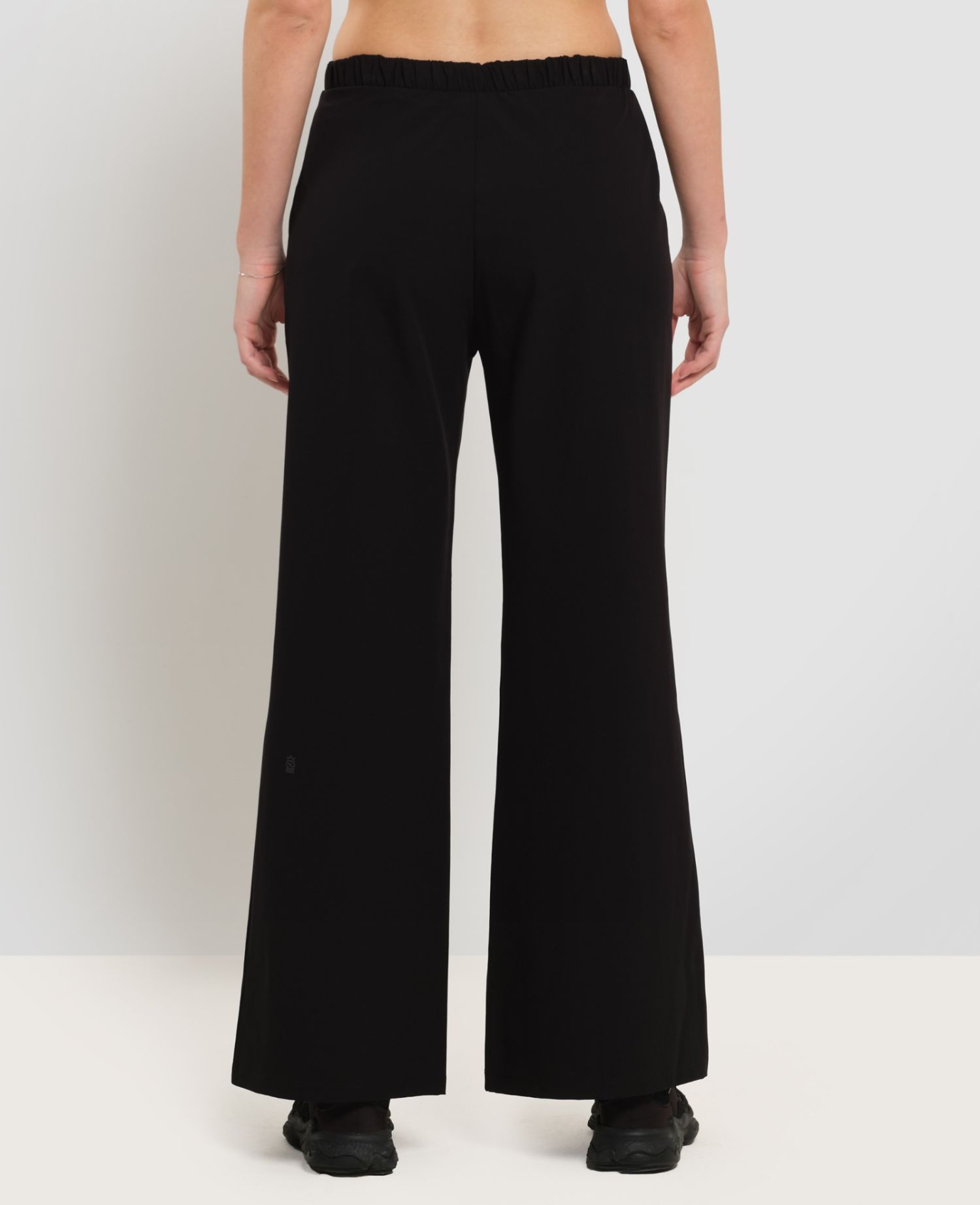 main product photo Wide-leg Joggers Black