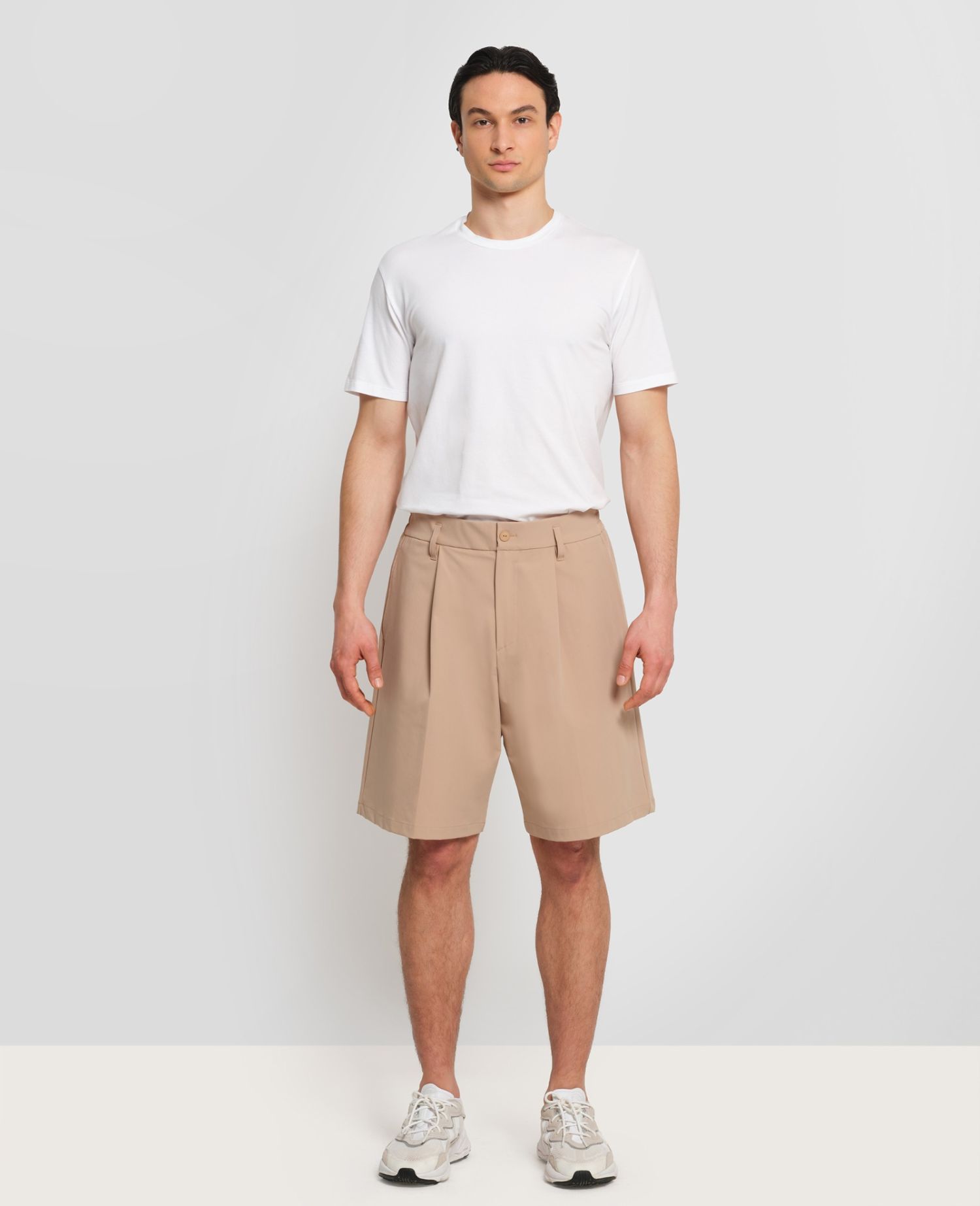 main product photo Sporty-chic Shorts Beige