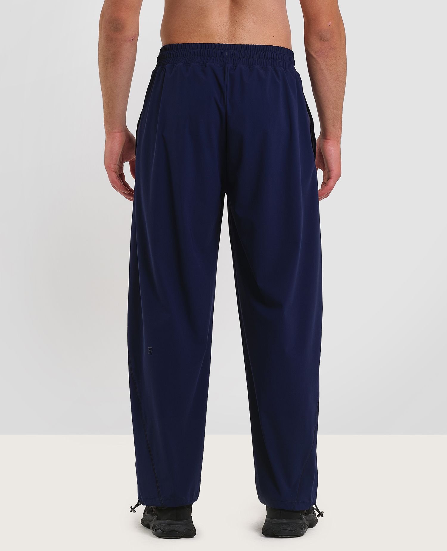 main product photo Outline Toggle Joggers Blu