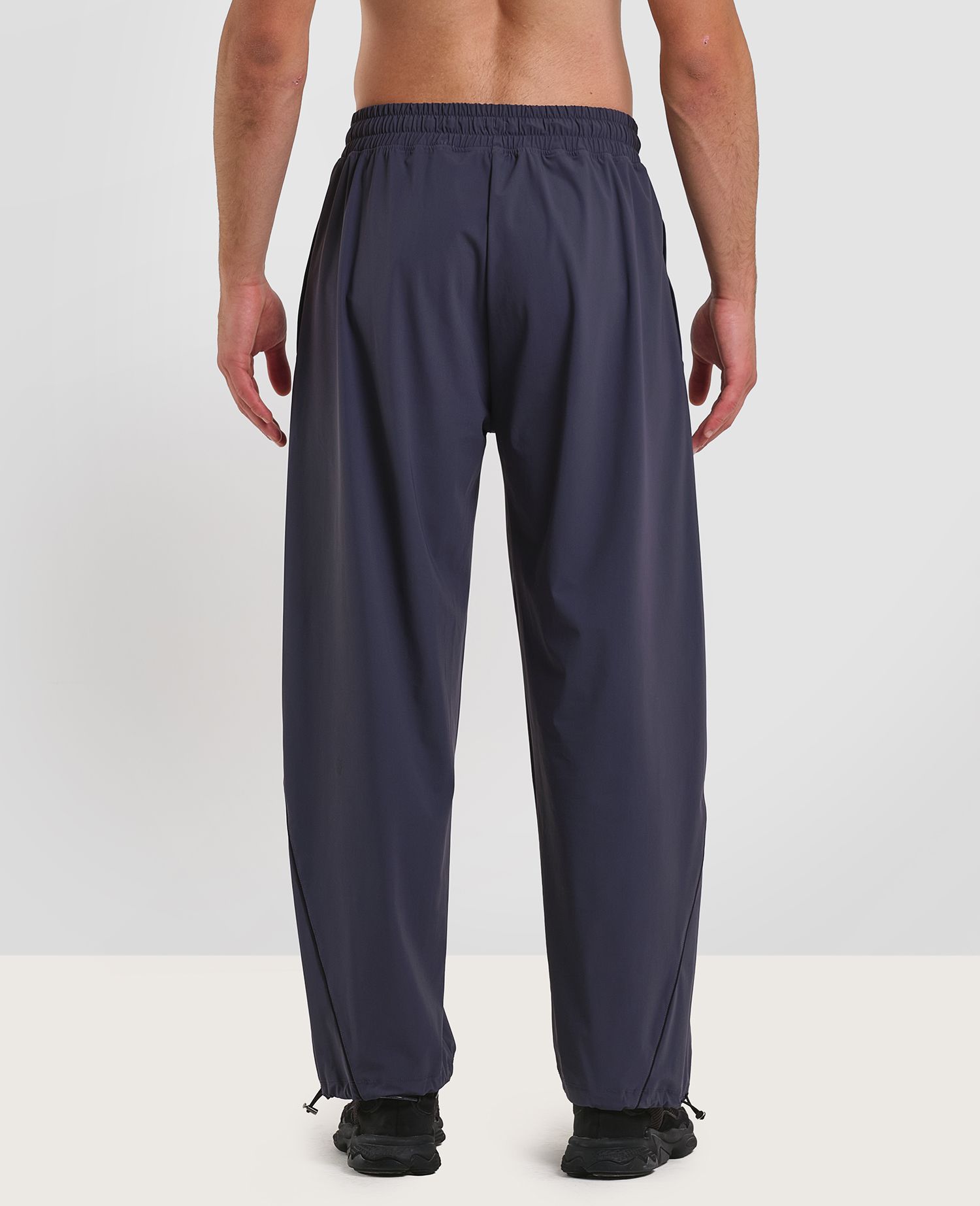 main product photo Outline Toggle Joggers Grigio