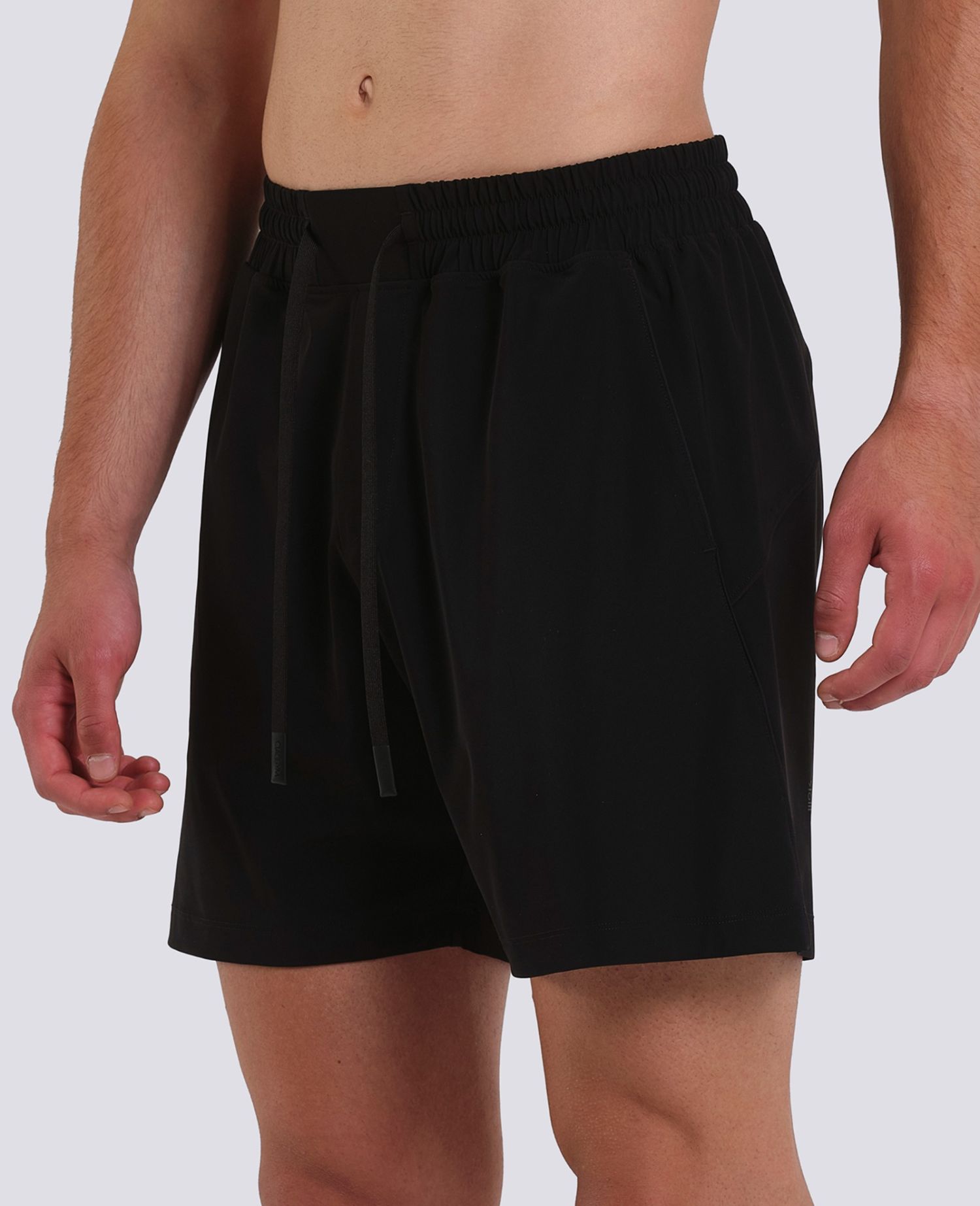 main product photo Outline Training Shorts Nero