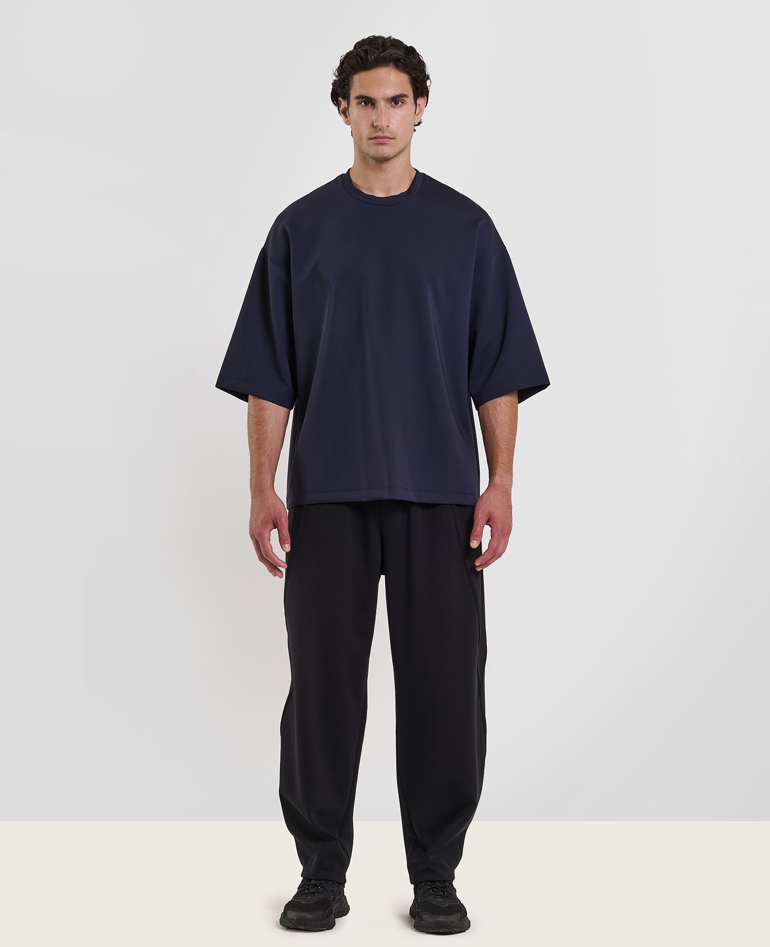 main product photo Studio Oversized Sweatshirt Blue