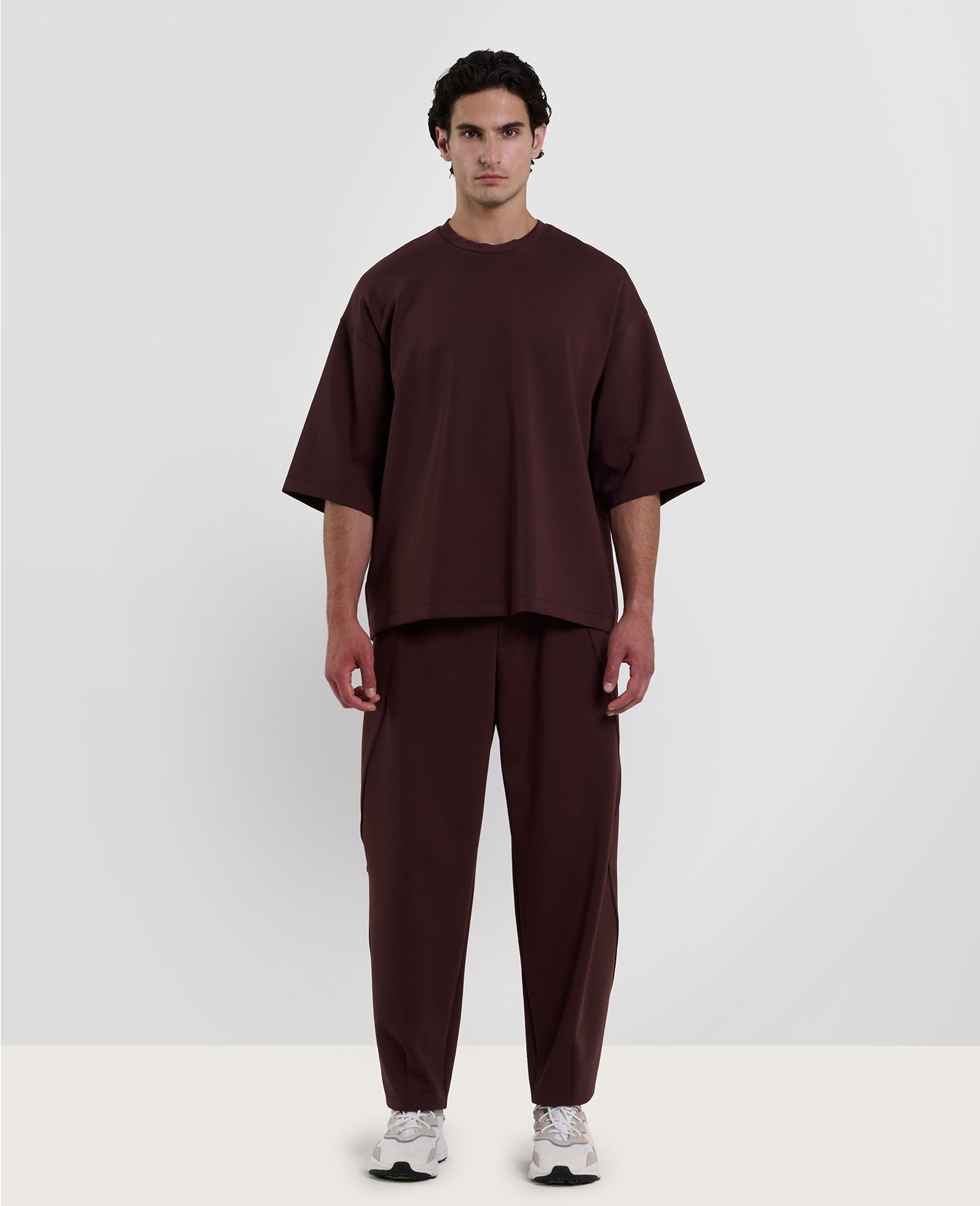 main product photo Studio Oversized Sweatshirt Brown
