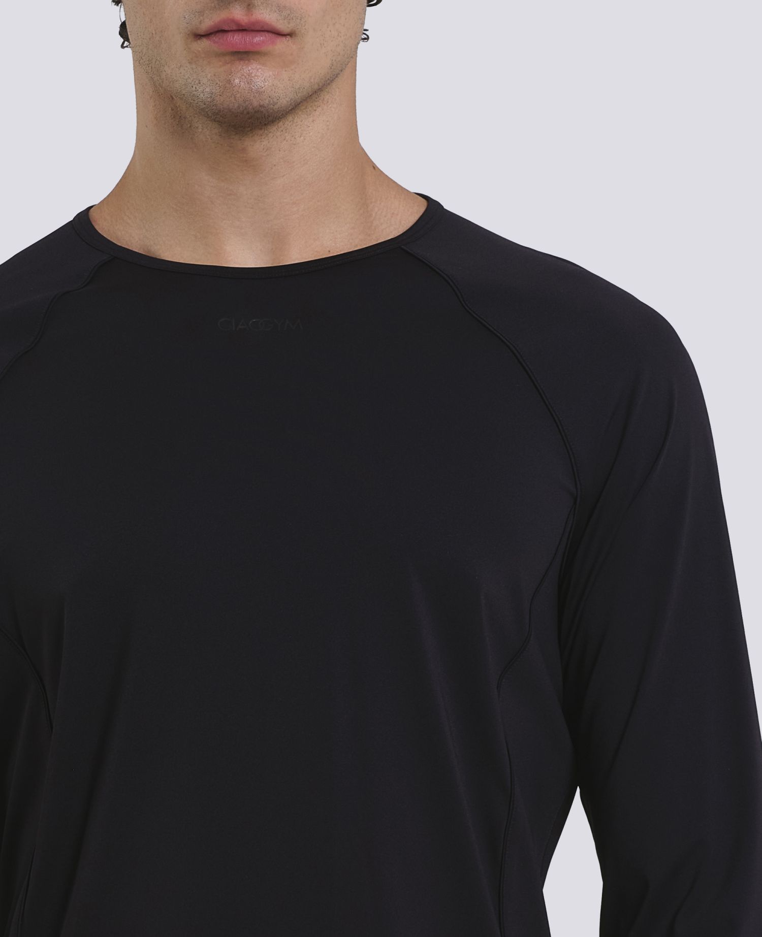 main product photo Outline Longsleeved T-shirt Nero