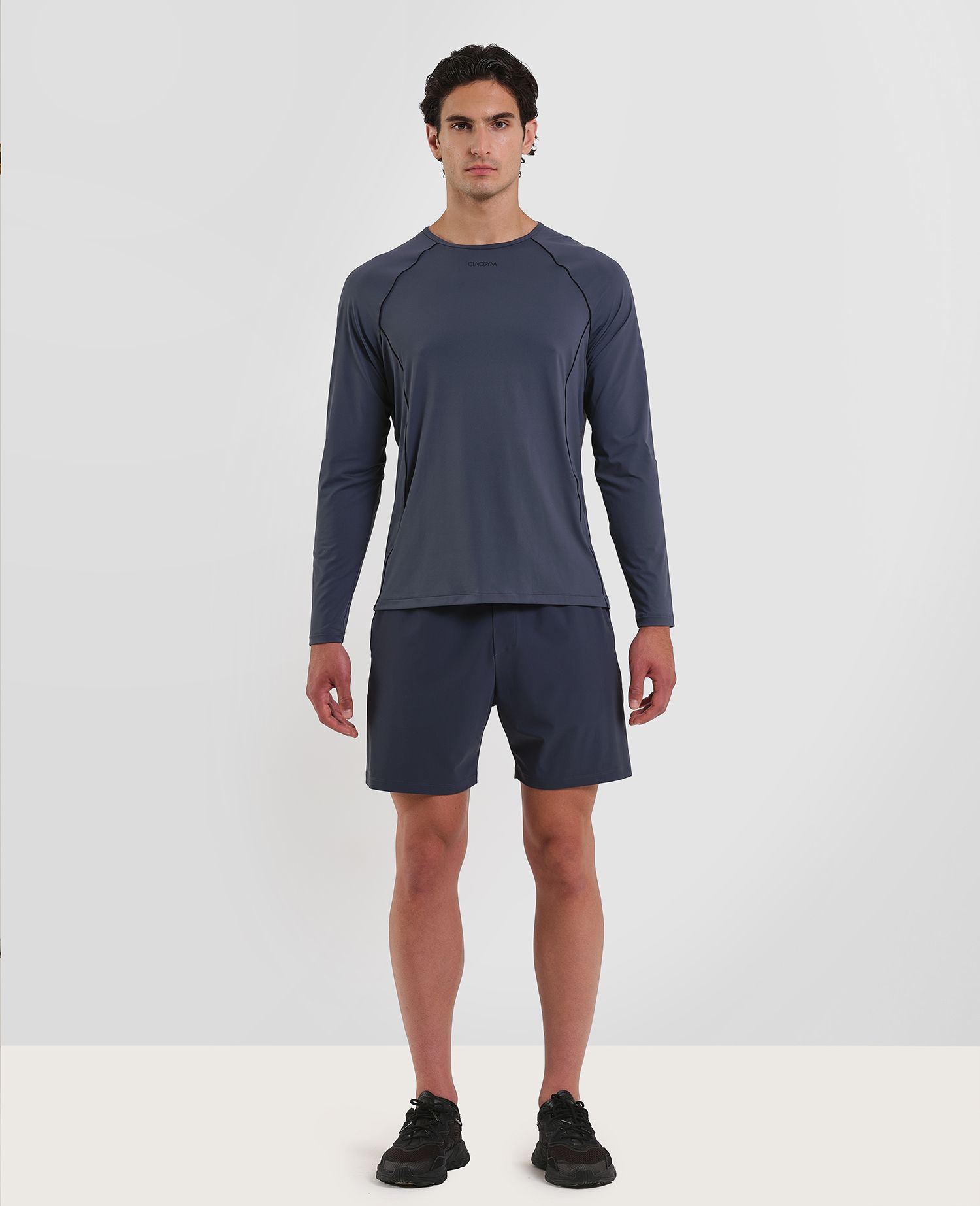 main product photo Outline Longsleeved T-shirt Grigio