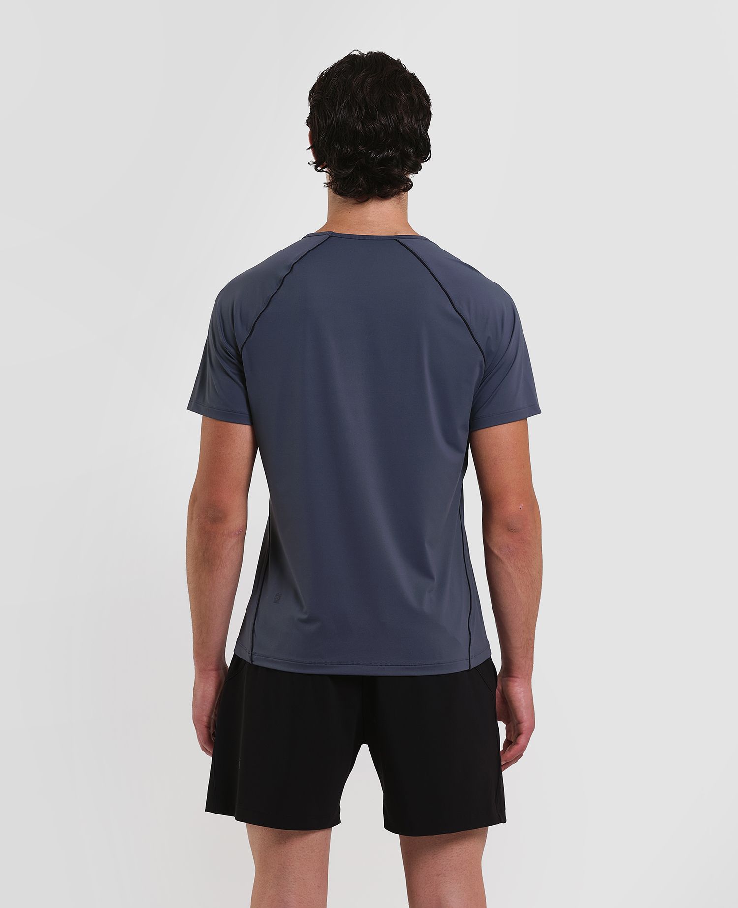 main product photo Outline Training T-shirt Grigio