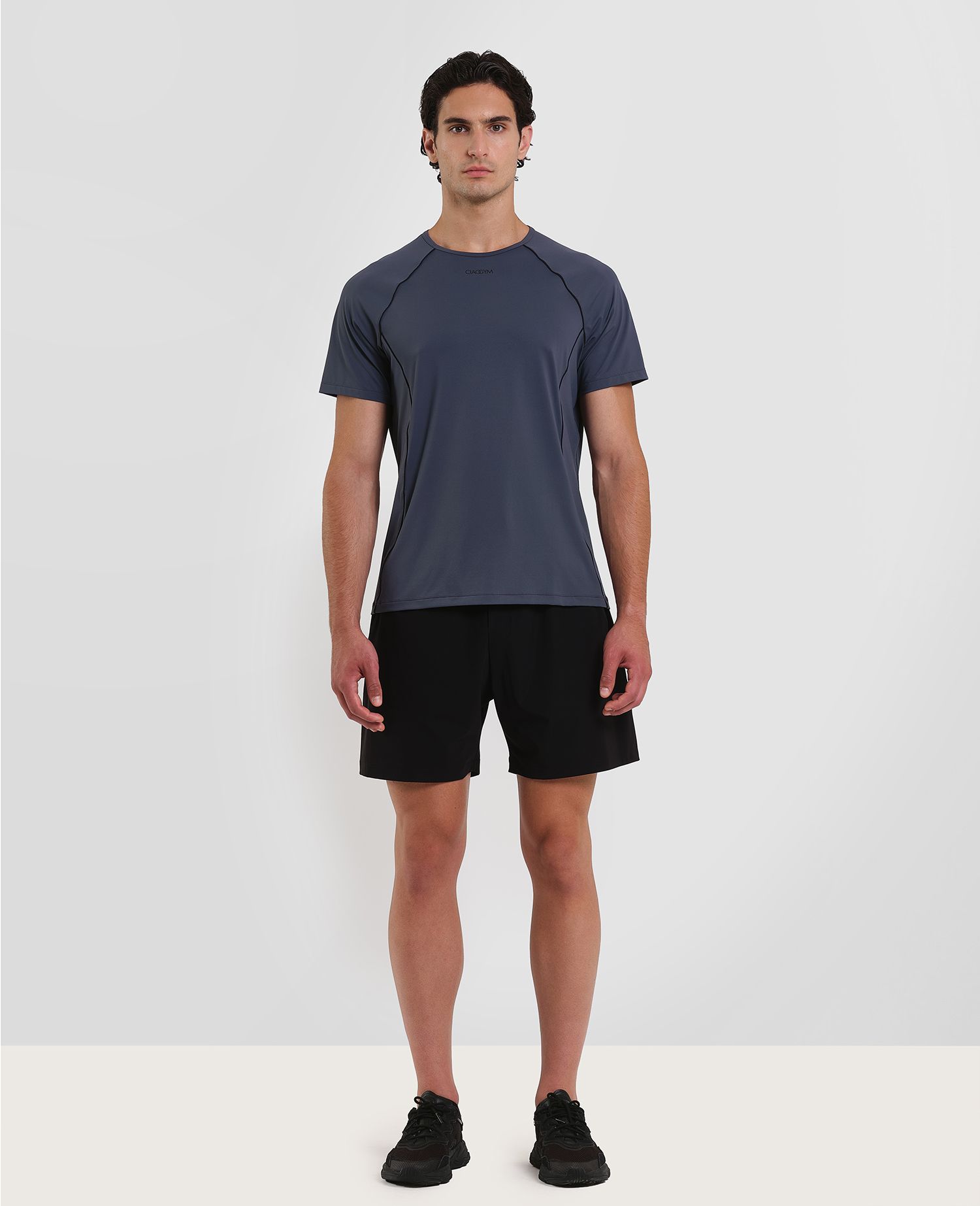 main product photo Outline Training Shorts Nero