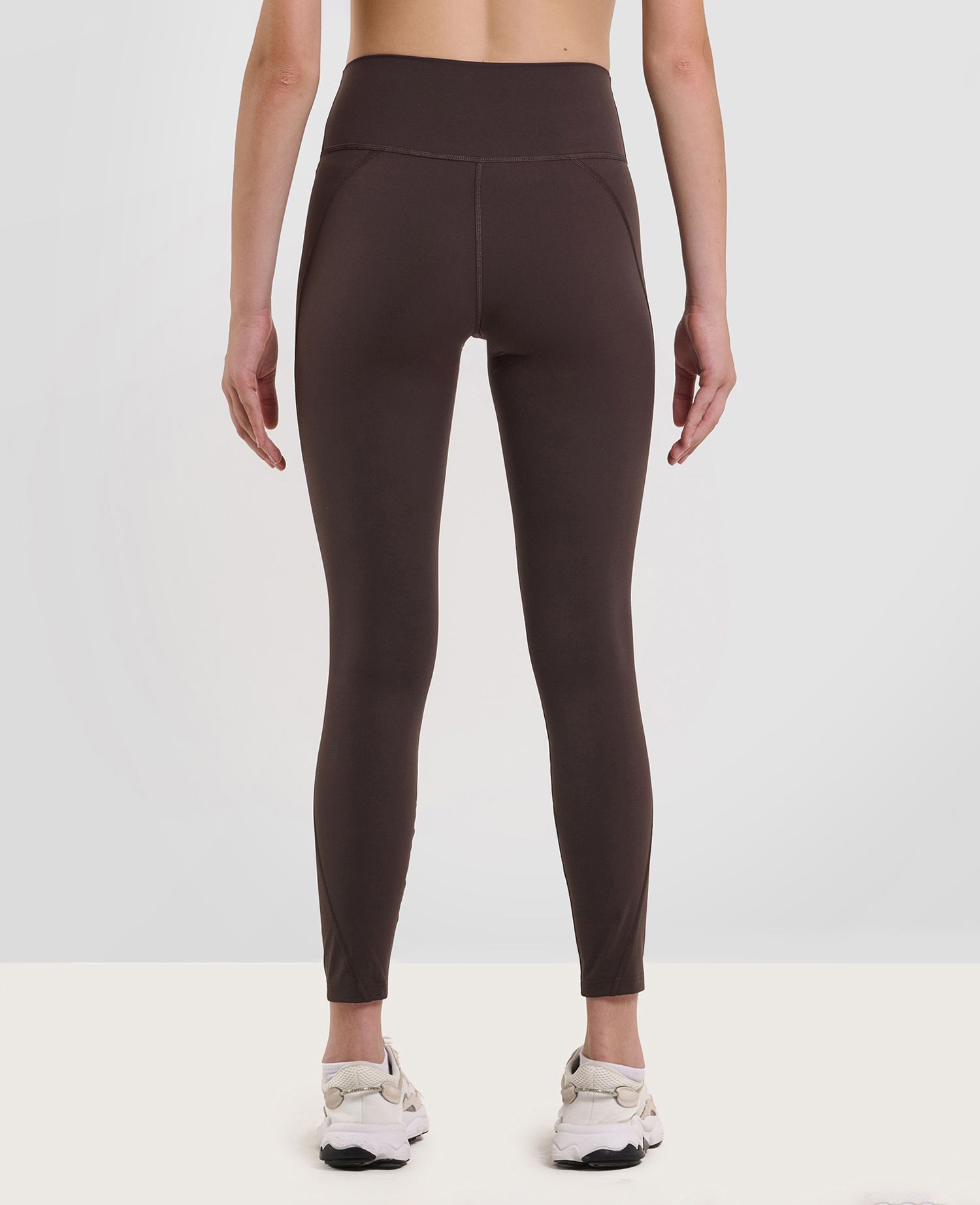 main product photo Signature Leggings Marrone