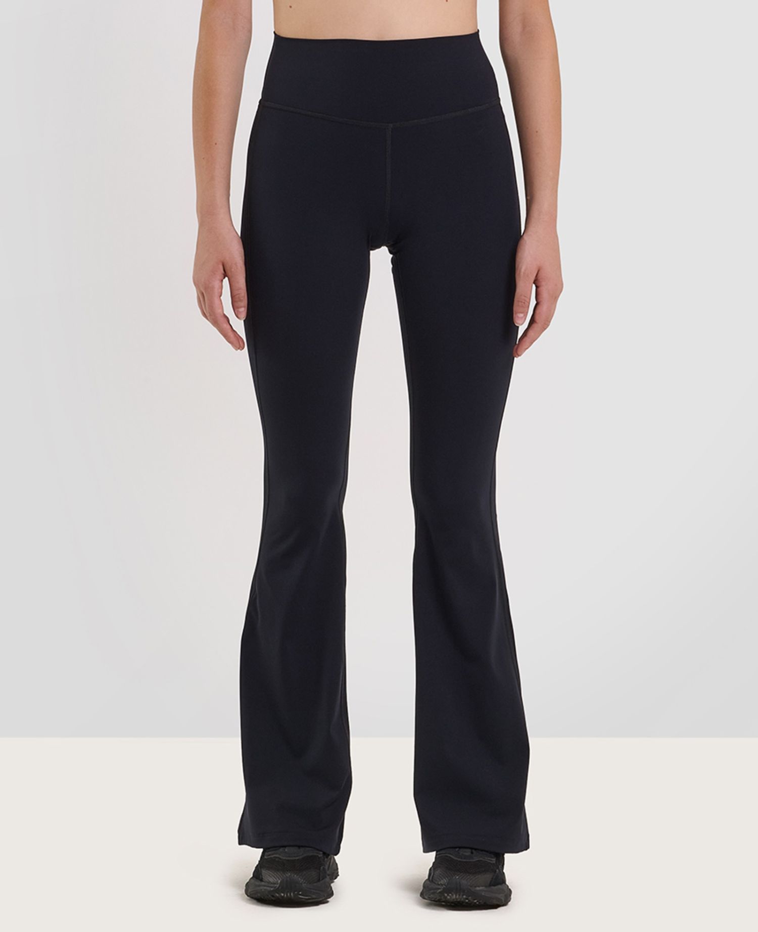 Signature Flared Leggings Nero