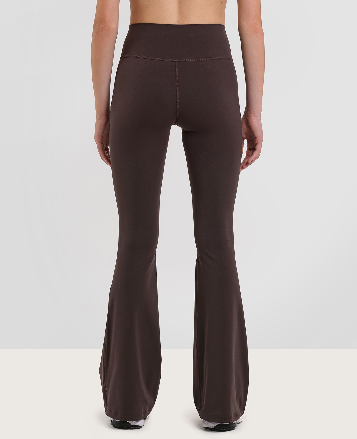 main product photo Signature Flared Leggings Marrone