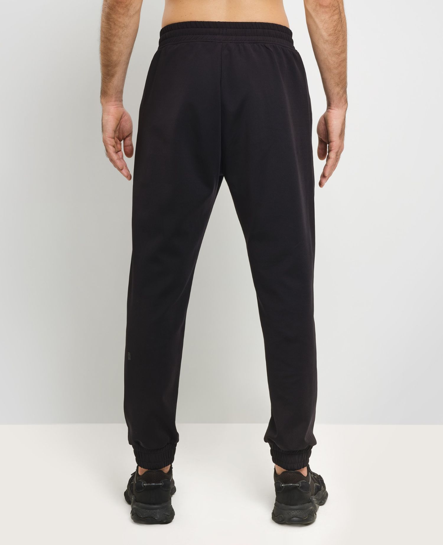 main product photo Piping Joggers Black