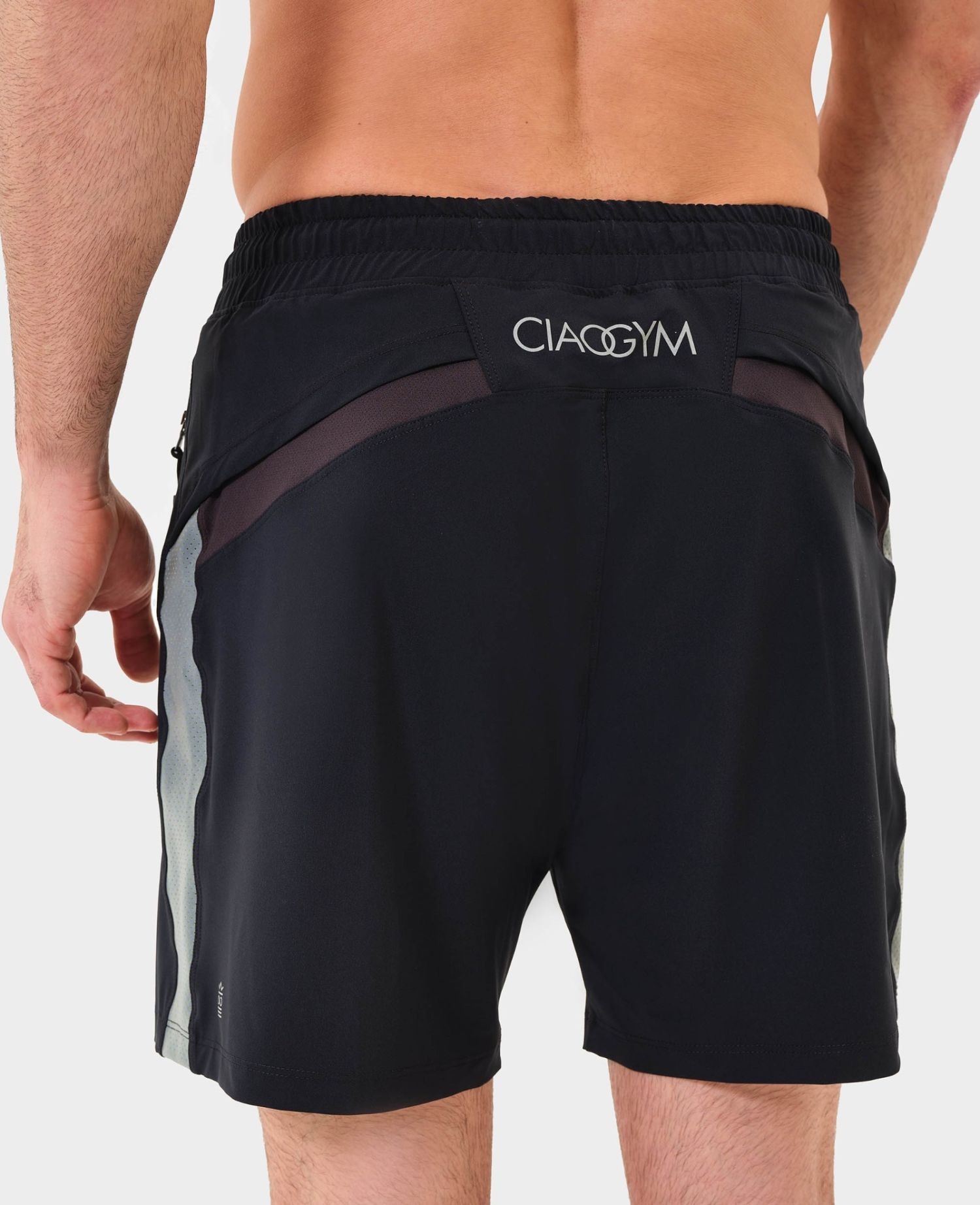 main product photo Essential Glow Shorts Black