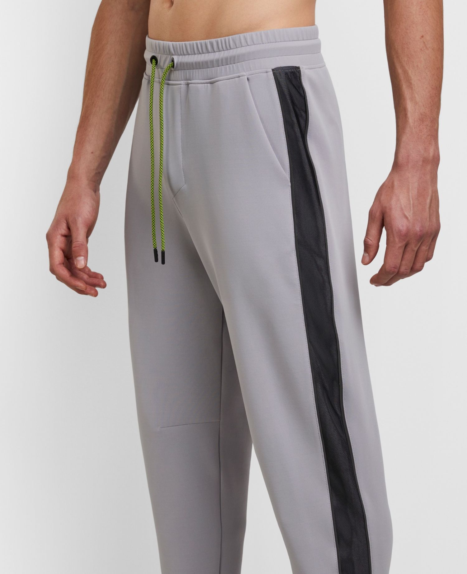 main product photo Daring Joggers Nero