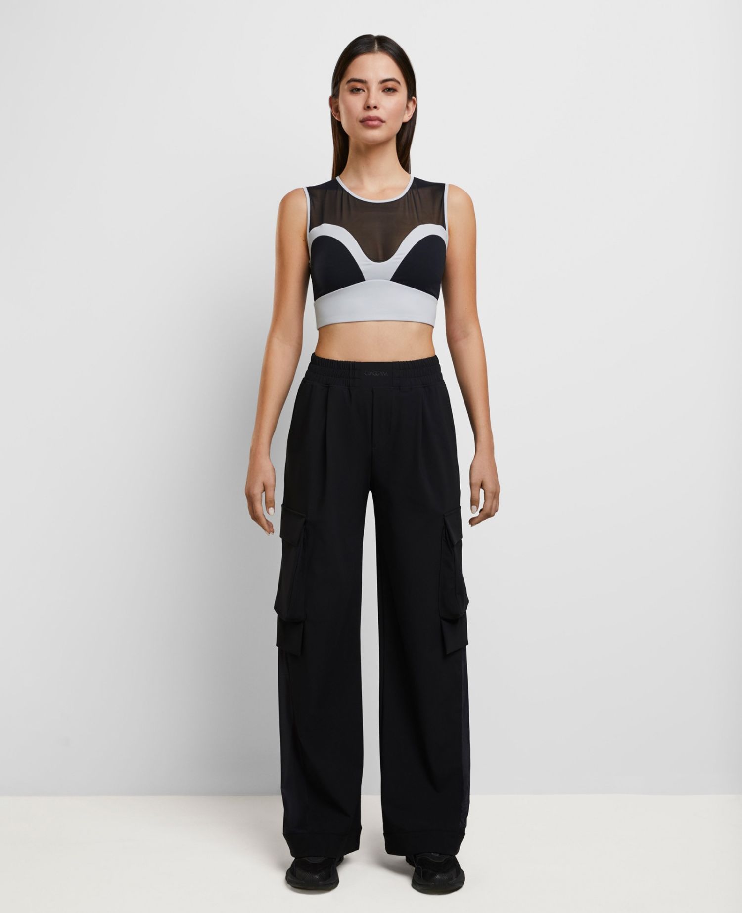 main product photo Daring Crop Top Black