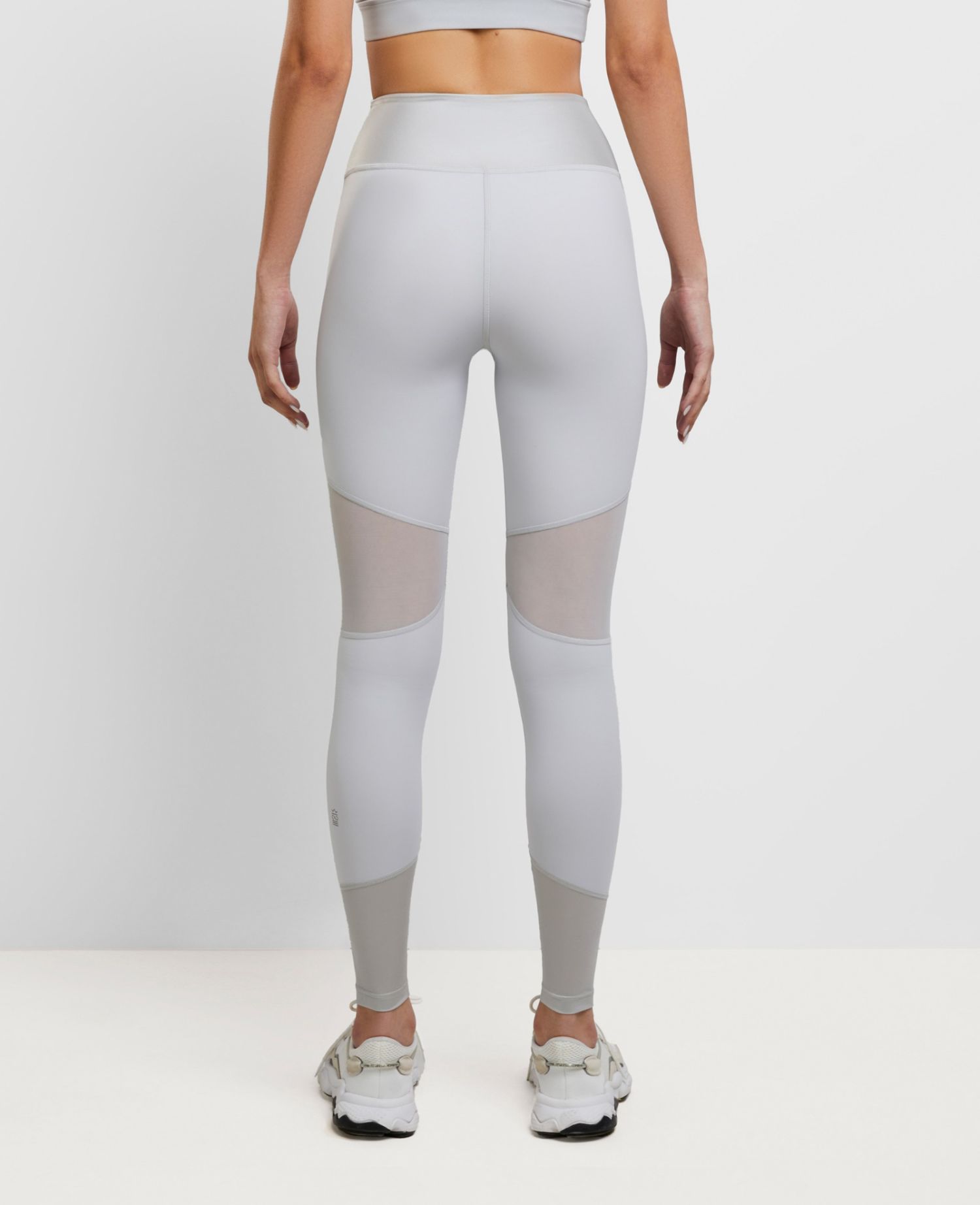 main product photo Daring Leggings Light grey