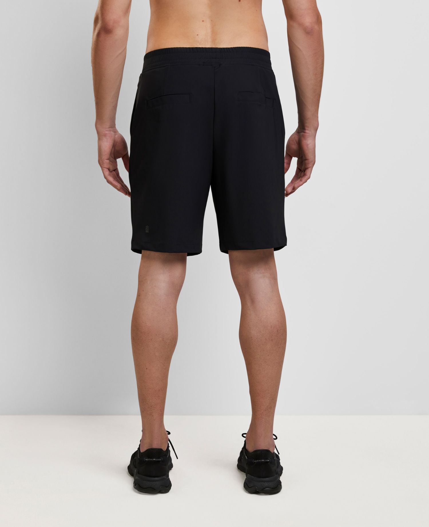 main product photo Essential Pleated Shorts Nero