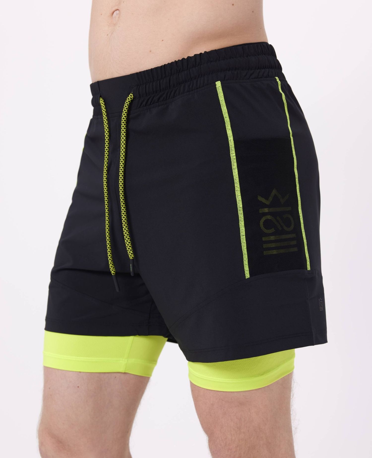 main product photo Daring Lined Shorts Nero