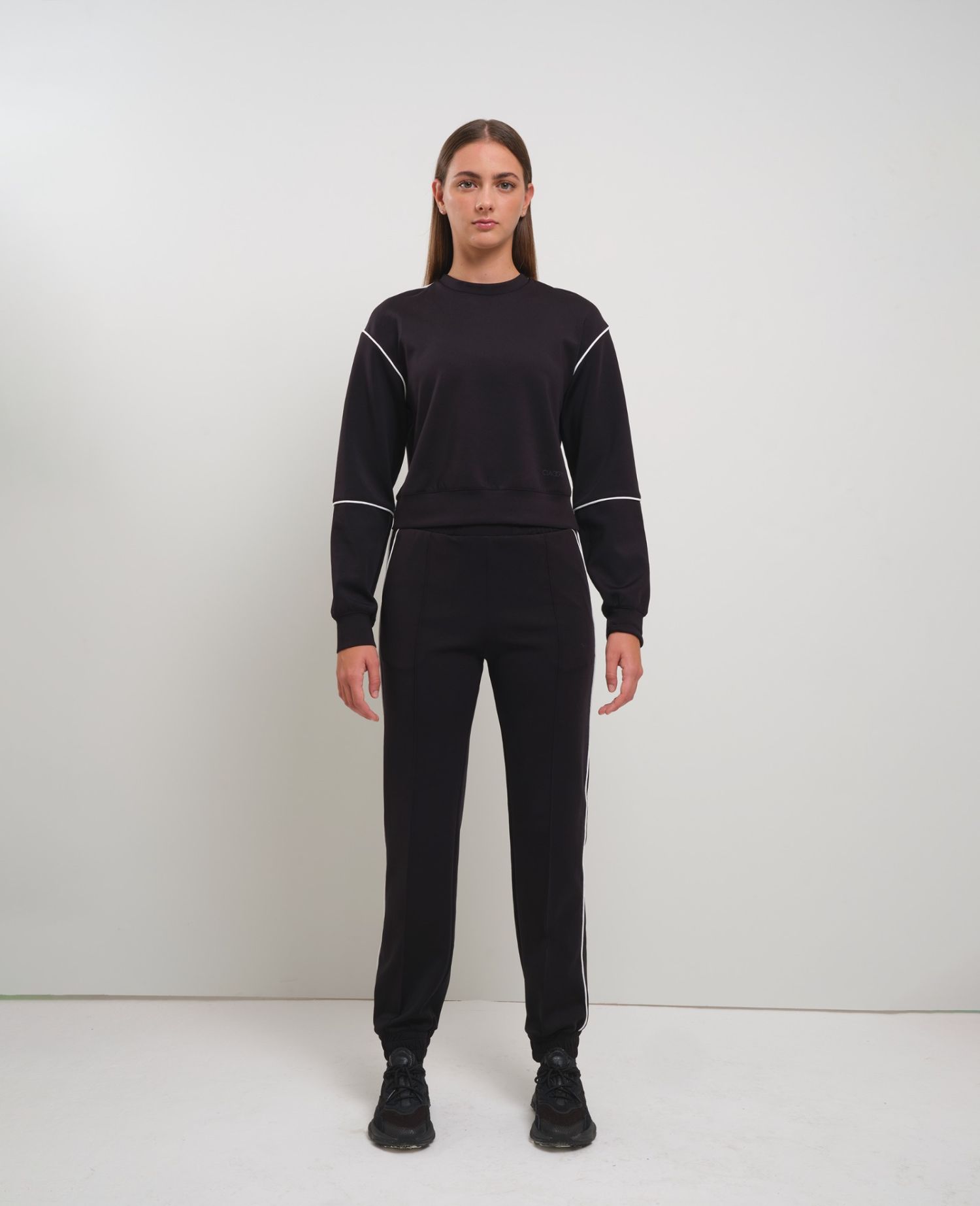 Piping Joggers Black