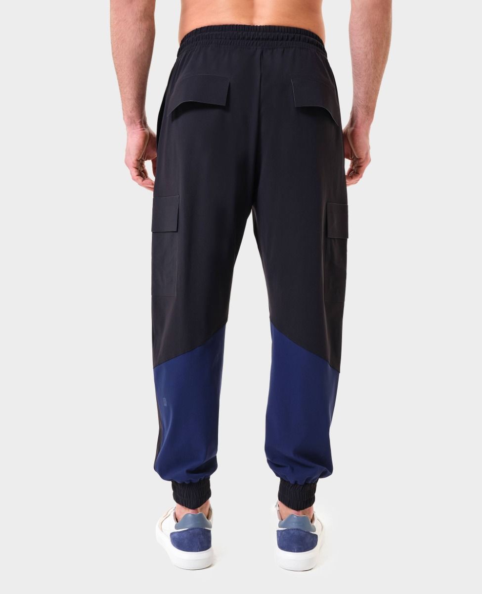 main product photo Essential Trousers