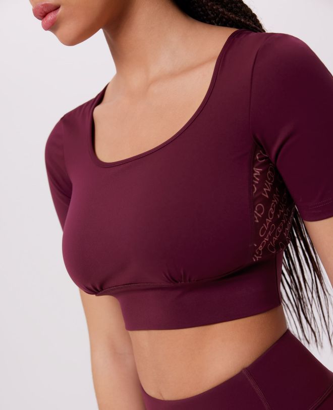 All Over Me Cropped Top Bordeaux